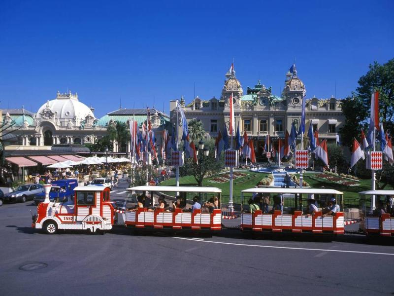 024-07--f--cote-d-azur--monaco--am-casino-monte-carlo-4