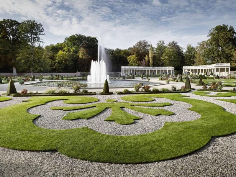 boventuin-met-koningssprong-o.v.v.-foto-paleis-het-loo-4